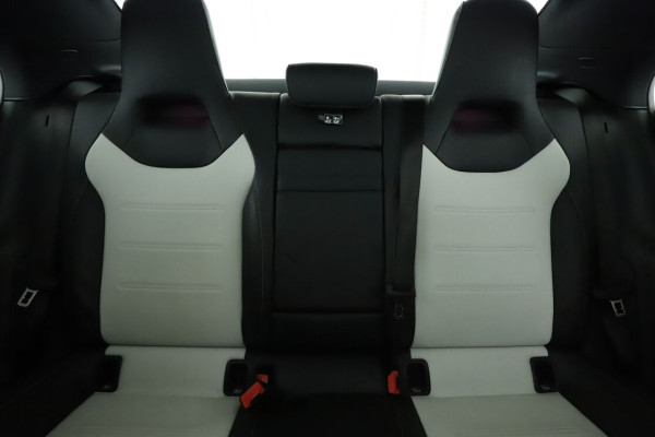 Mercedes-Benz CLA 200 d AMG Line 8G-DCT