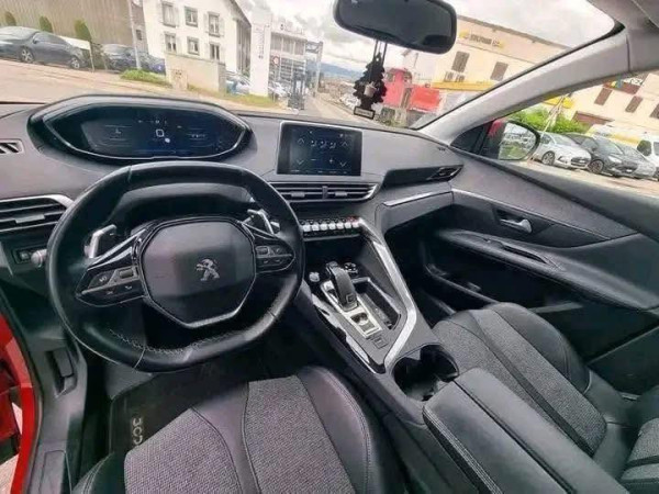 PEUGEOT 3008 1.5 BlueHDi Active EAT