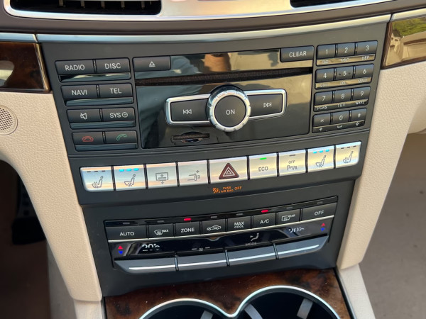 Mercedes-Benz  E400 CGI Coupe AMG LINE-PANODAC