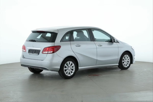 2016 Mercedes-Benz B 180 Style LED+PDC+SHZ+BLUETOOTH+Klima