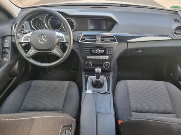 Mercedes-Benz C 180 T-Modell Navi Einparkhilfe