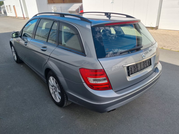Mercedes-Benz C 180 T-Modell Navi Einparkhilfe