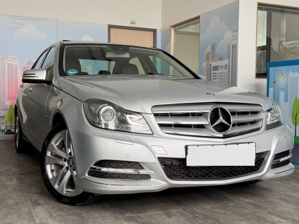 2012  Mercedes-Benz C 180 CGI*AUT*T-LEDER*MEMORY*GLASDACH*WINTER*