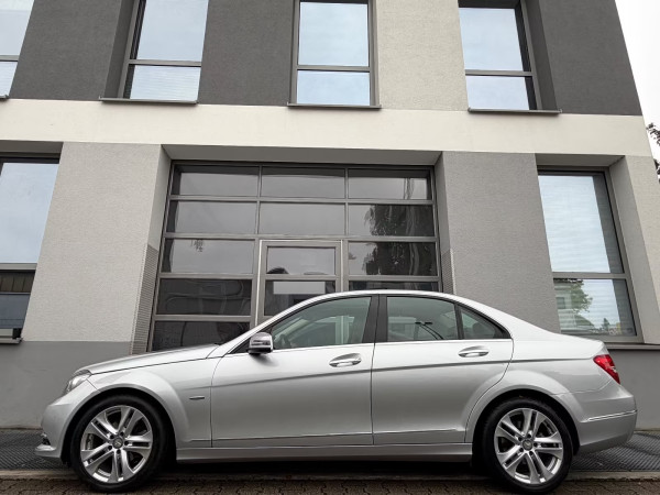 2012  Mercedes-Benz C 180 CGI*AUT*T-LEDER*MEMORY*GLASDACH*WINTER*