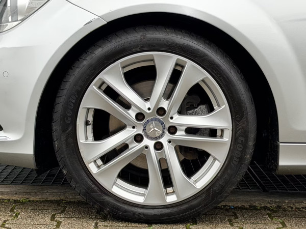 2012  Mercedes-Benz C 180 CGI*AUT*T-LEDER*MEMORY*GLASDACH*WINTER*