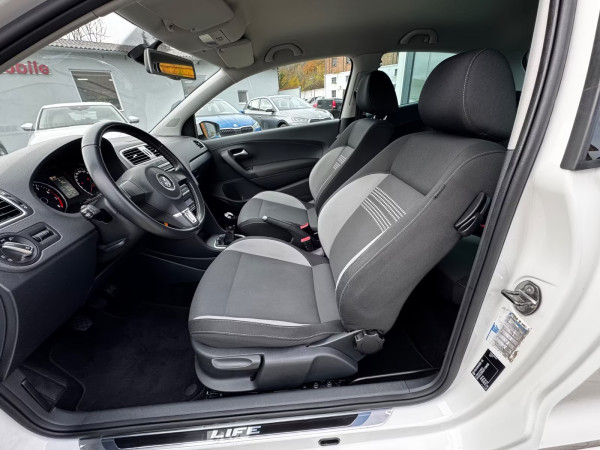 Volkswagen Polo 1.2 Life *SHZ*TEMP*KLIMAAUT*STK