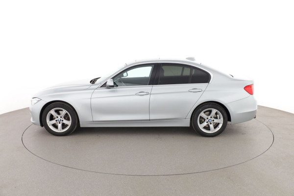BMW Série 3 320iA Luxury