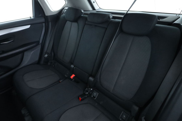 BMW Série 2 Active Tourer 214d Lounge
