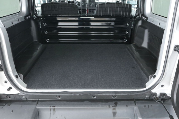 Suzuki Jimny 1.5 VVT Privilege