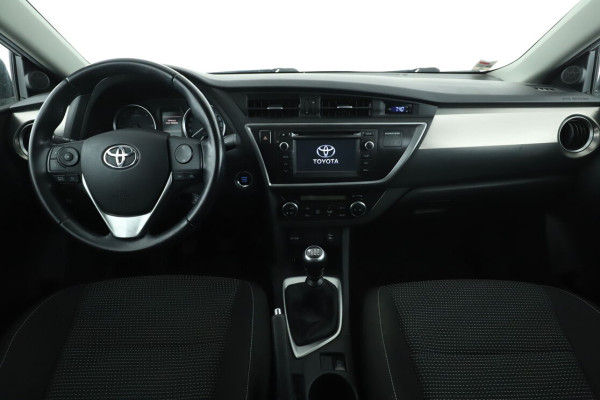 Toyota Auris 2.0 D-4D Dynamic
