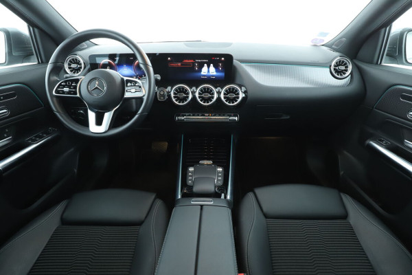 Mercedes-Benz GLA 200 Progressive Line 7G-DCT