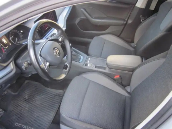 Skoda OctaviaAmbition, 2,0 TDI, AHK, Klima, Sitzh