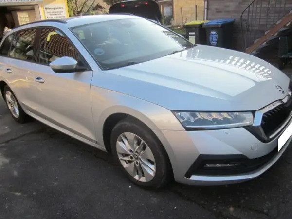 Skoda OctaviaAmbition, 2,0 TDI, AHK, Klima, Sitzh