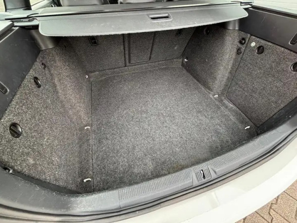 Skoda OctaviaRS Kombi 2.0 TDI DSG | Xenon | Navi | AHK | PDC