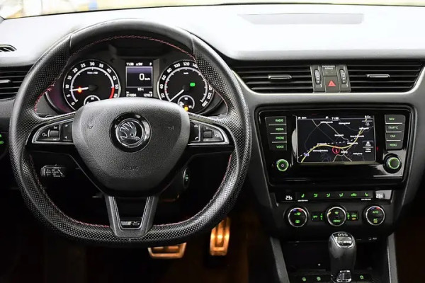 Skoda OctaviaCombi RS 2,0 TDI Green tec DSG