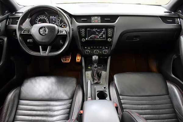 Skoda OctaviaCombi RS 2,0 TDI Green tec DSG