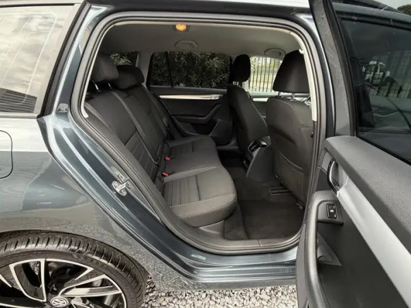 Skoda OctaviaCombi 1.0 TSI DSG Ambition Navi|Cruis|PDC|Media An