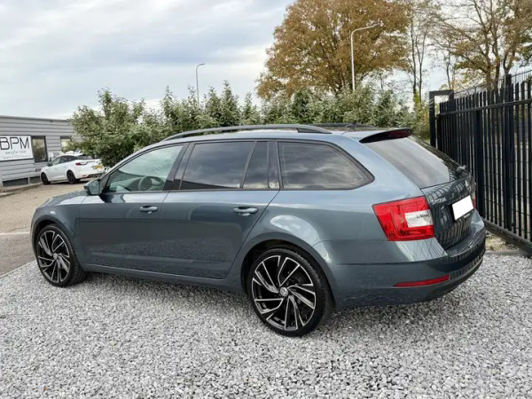 Skoda OctaviaCombi 1.0 TSI DSG Ambition Navi|Cruis|PDC|Media An