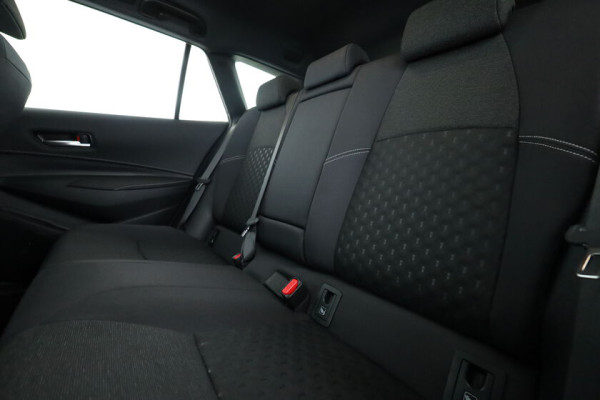 Suzuki Swace1.8 Hybrid Pack